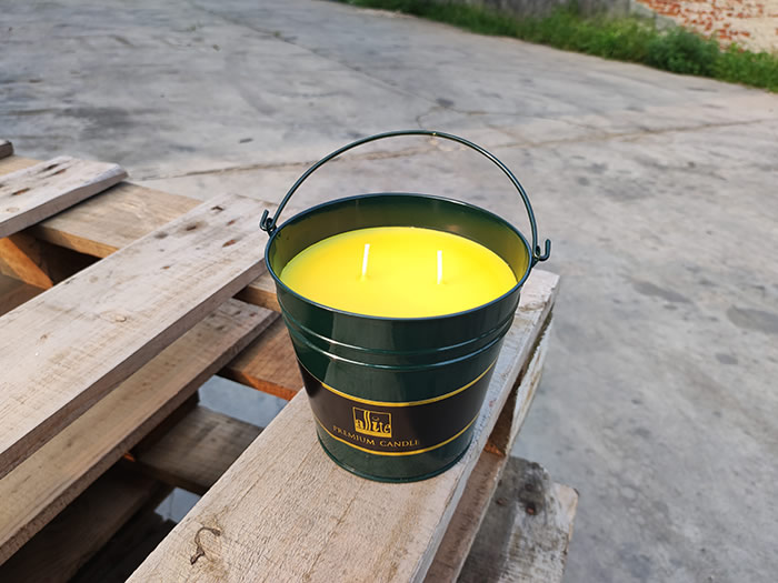 Allite Brand mosquito repellent candle in tin jar AlliteRadiance Candle